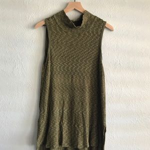 Mock neck sleeveless shirt